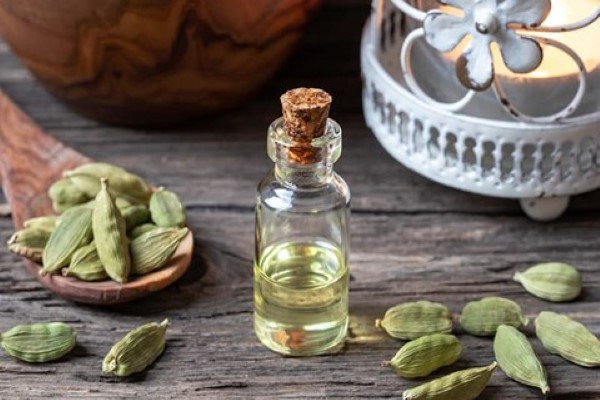 تصویر 5 از فروش عرق گیاهی هل + قیمت خرید به صرفه